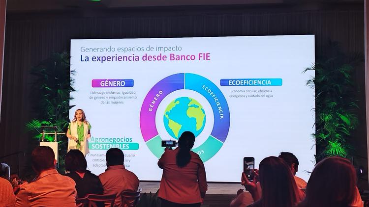 Banco FIE presenta FIEXPERTO, una estrategia destinada a promover los agronegocios sostenibles en Bolivia