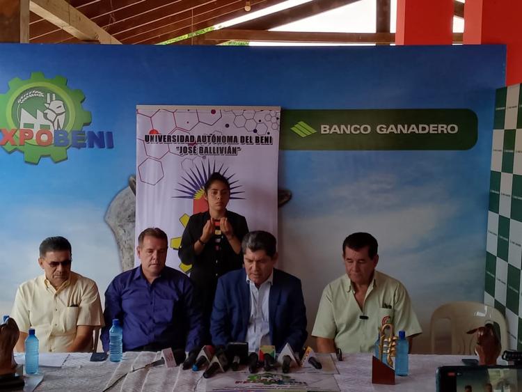 Banco Ganadero firma alianza con FexpoBeni por 17 años consecutivos