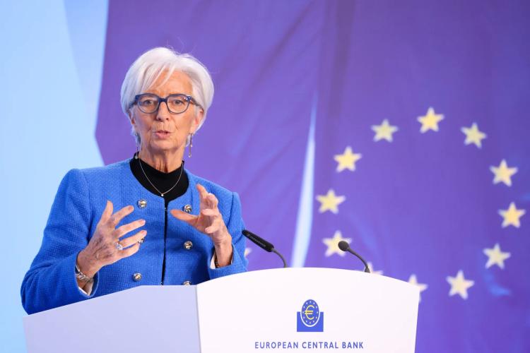 Presidenta del Banco Central Europeo ve "imposible" garantizar una inflación del 2% de manera permanente