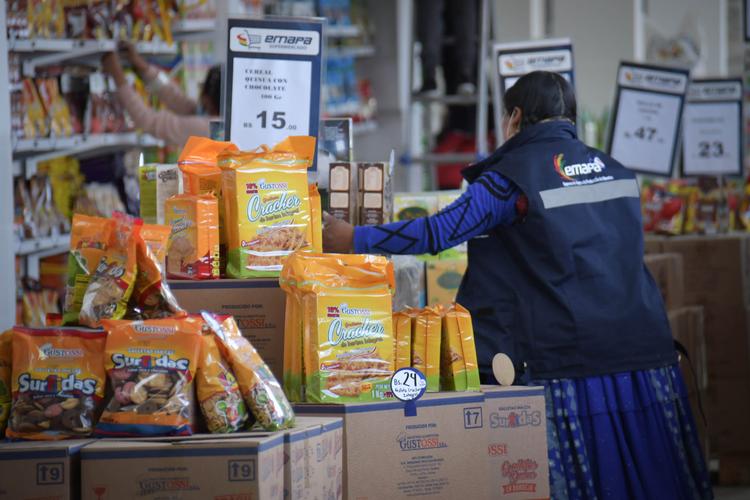 El consumidor boliviano cambia hábitos de consumo y aplica estrategias para navegar la inflación