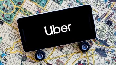 Uber sale de pérdidas en el primer trimestre tras ganar $us 1.776 millones 