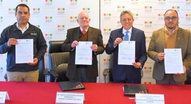 TSE firma acuerdo con la Confederación de Empresarios para organizar dos debates presidenciales