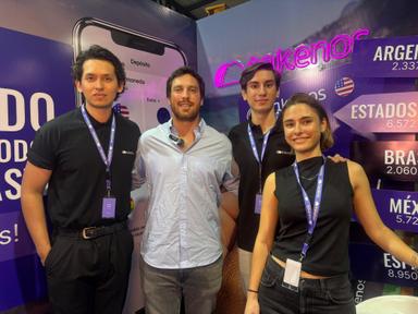 Takenos presenta su innovadora experiencia de pagos globales en Expocruz 2025