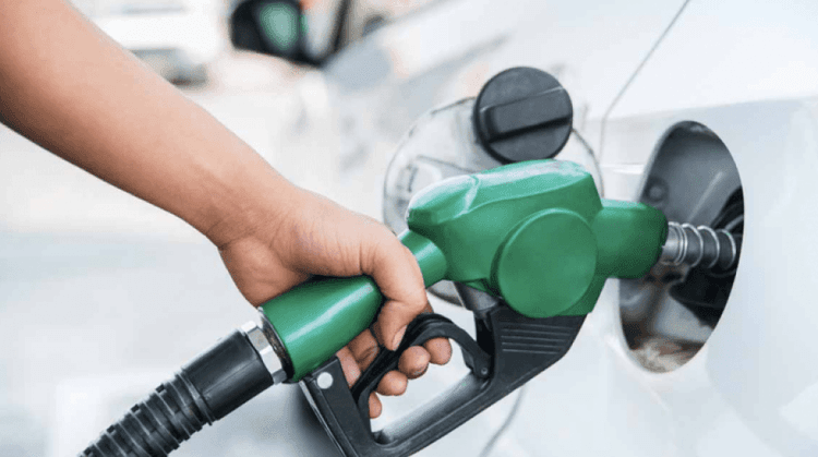¿Por qué sube la gasolina… y qué ganamos con eso?