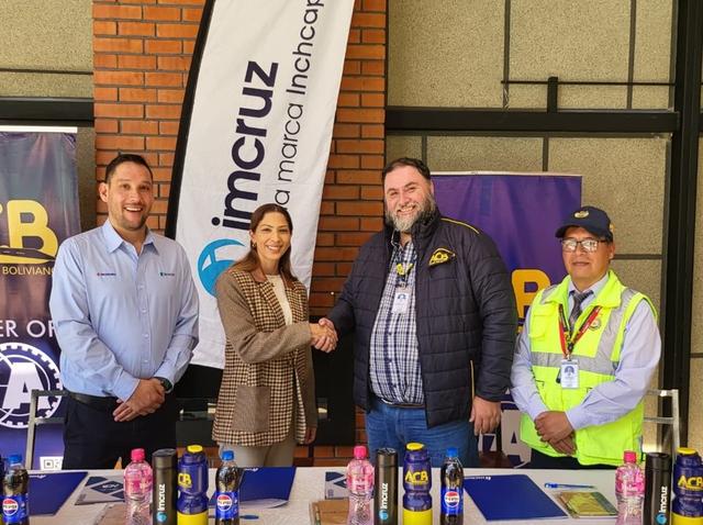 Imcruz – Inchcape Bolivia y el Automóvil Club Boliviano se unen para formar jóvenes más responsables al volante