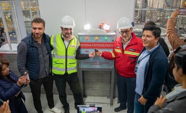 Embol inaugura sistema fotovoltaico en su planta de El Alto
