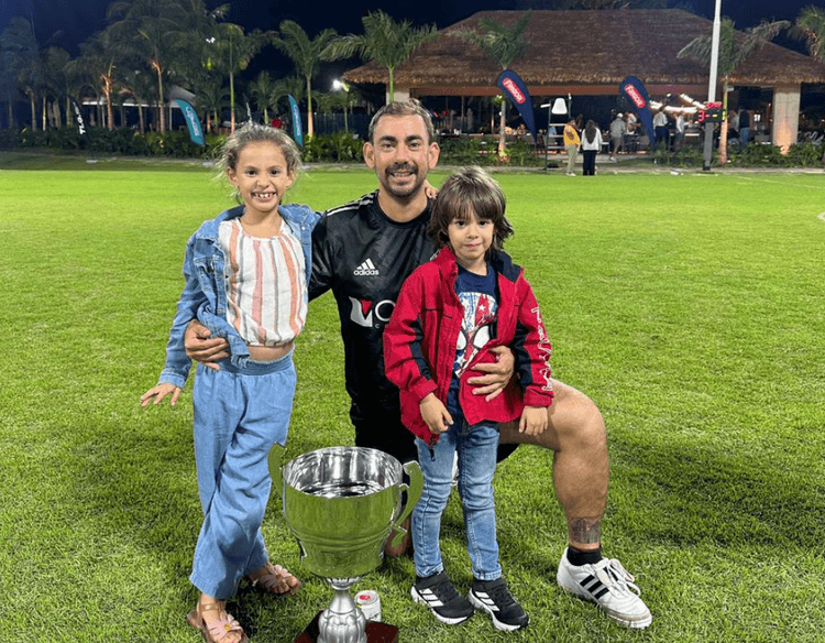 Imagen de portada: Día del padre  Papá en la era digital: estar presente, incluso en la distancia