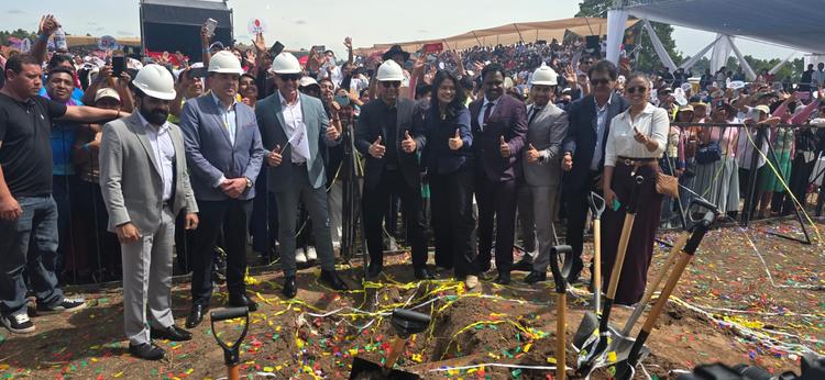 Imagen de portada: DXN arranca proyecto industrial en Bolivia y coloca la  primera piedra con una inversión de $us 25 millones