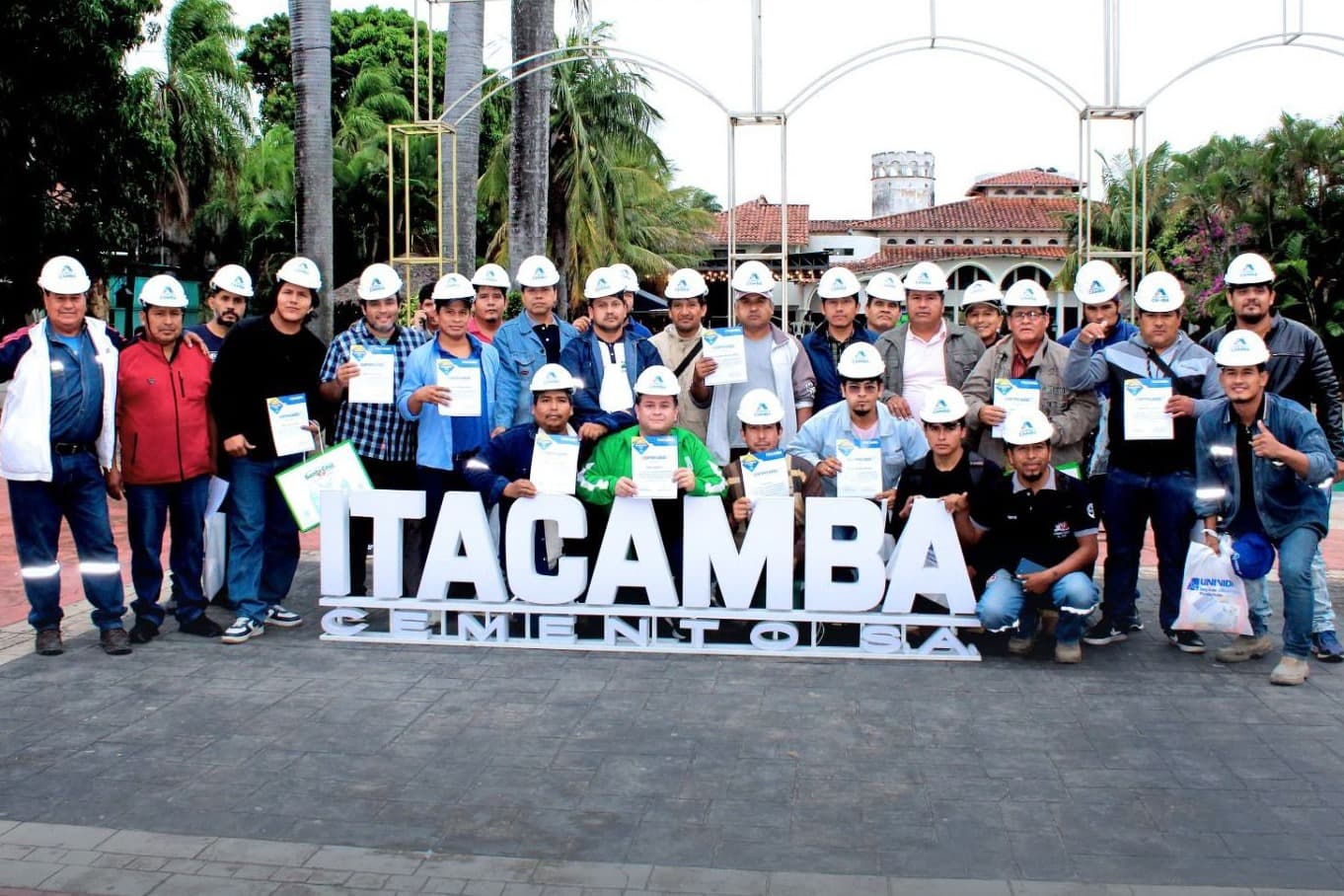Itacamba lidera jornada con actores clave para impulsar la seguridad vial