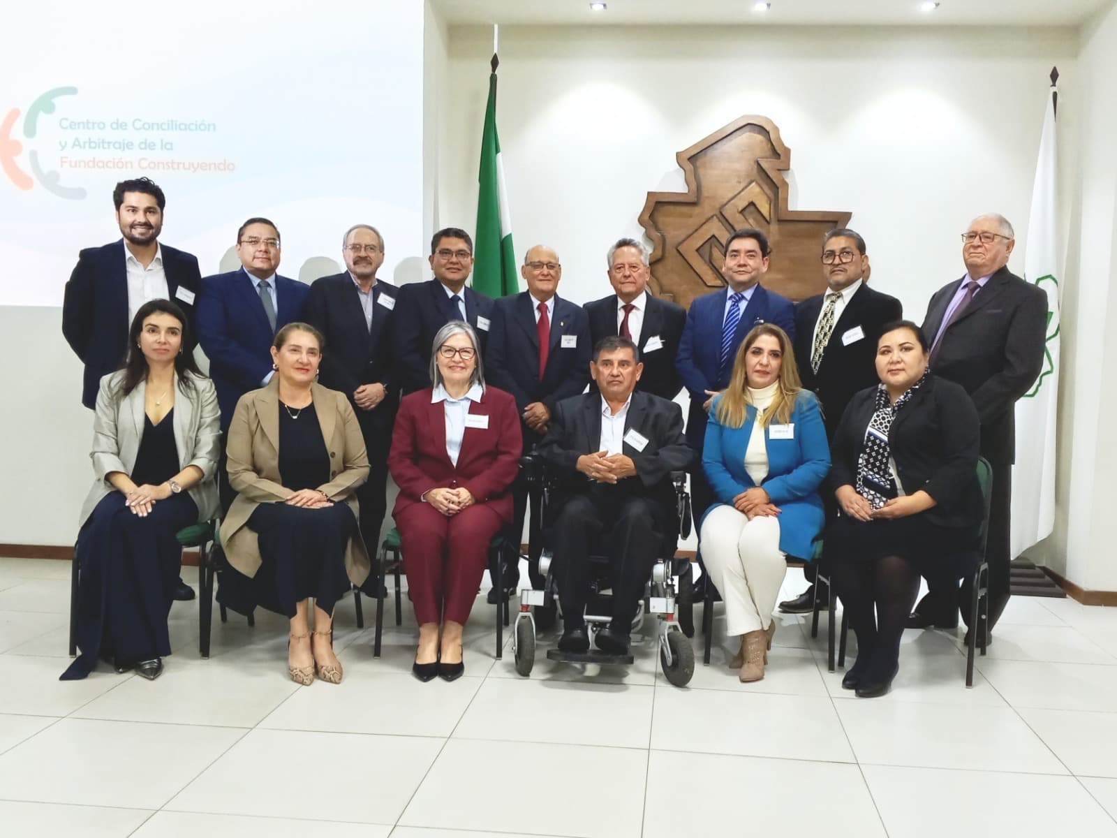 Construcción estrena centro de conciliación con equipo multidisciplinario