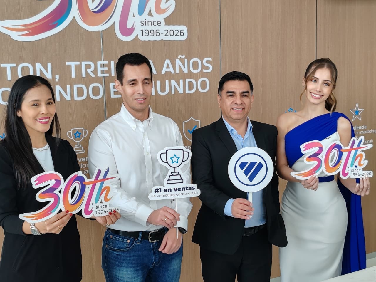 Foton celebra 30 años moviendo el mundo, presenta los hitos que consolidan su crecimiento en Bolivia y vive el Carnaval Foton en sus sucursales a nivel nacional