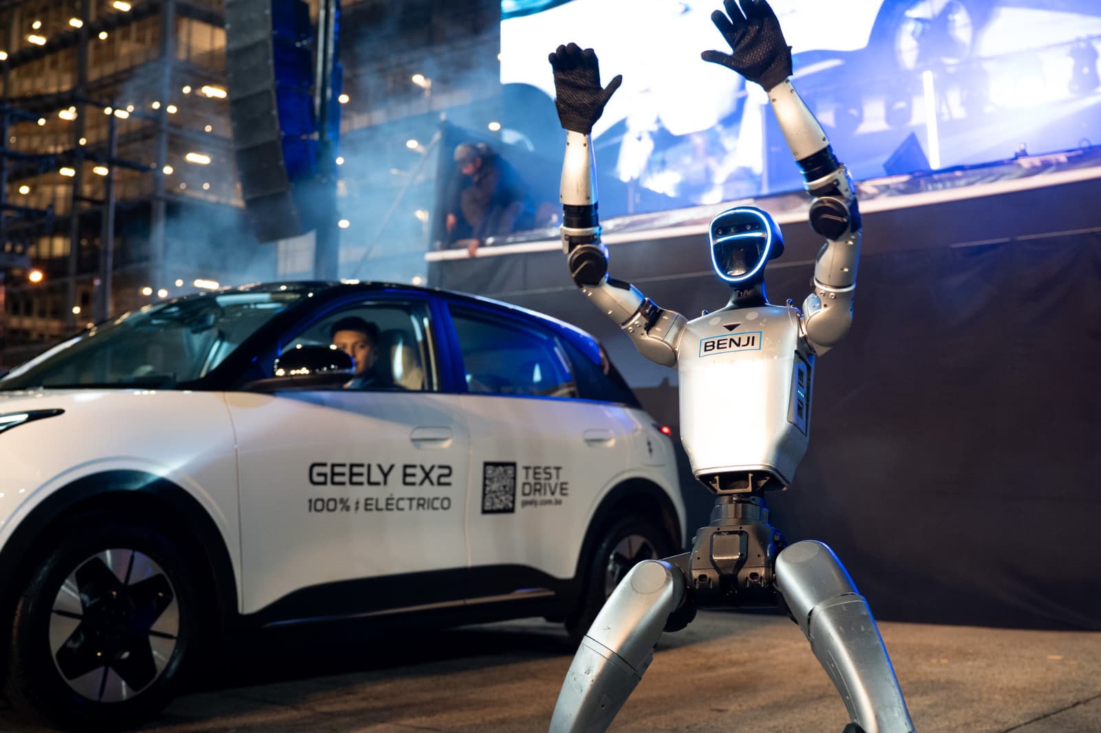 Geely revela al “hermano” de Benji y presenta oficialmente el nuevo EX2 en Bolivia