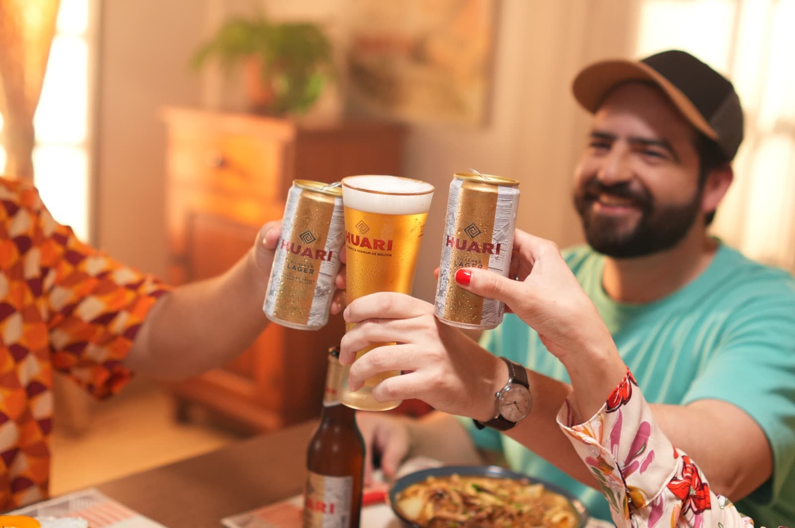 HUARI, comparte el gusto de Bolivia hacia el mundo