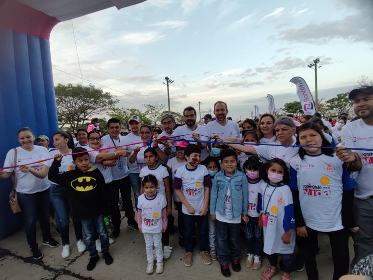 Campaña “Caminando por la Vida” a favor de niñas y niños con cáncer congregó a más de 900 personas en Santa Cruz 