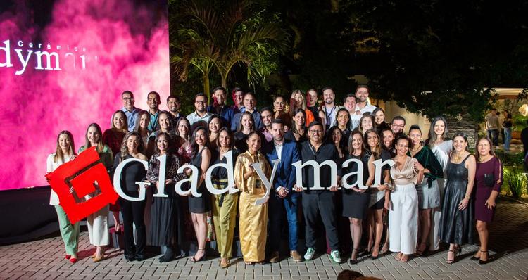 El gran talento boliviano fue protagonista de la Noche Gladymar