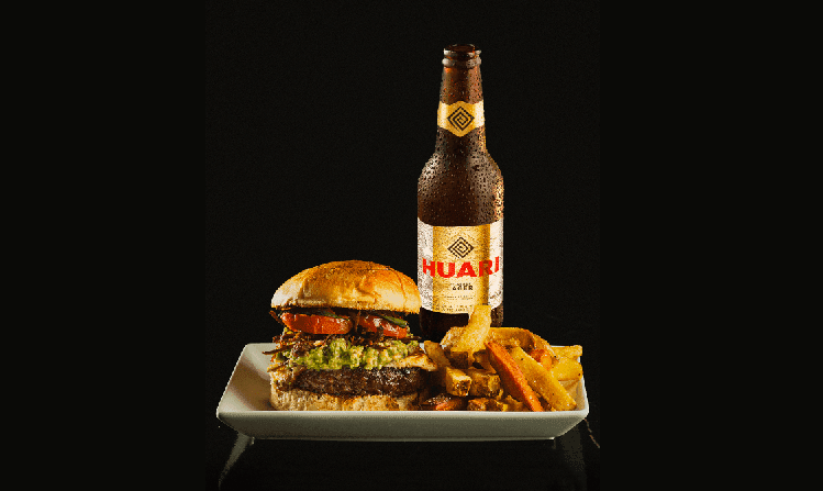 Huari celebra la fiesta gastronómica  “Burger Week 2024” en Santa Cruz 