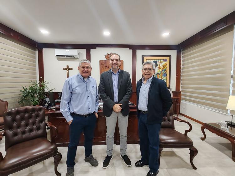 CRE: 61 años aportando a la sostenibilidad en programas de salud, educación y apoyo a la colectividad 