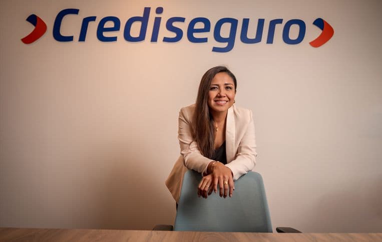 Check lanza el primer seguro para celulares de Bolivia