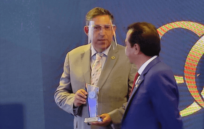 Celebra 90 aniversario