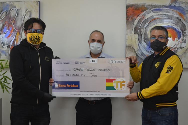 BANCO FORTALEZA DONA PARA LA COMPRA DE UN GENERADOR DE OXÍGENO PARA EL BENI