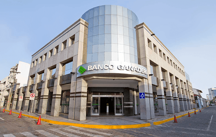 RECONOCIMIENTO BANCO GANADERO RECIBE PREMIO A LA EXCELENCIA