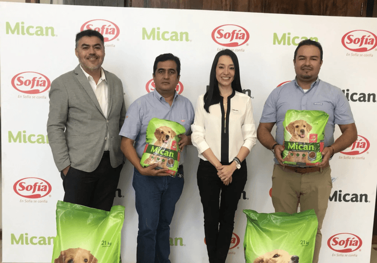 Sofía presentó nuevo alimento para canes