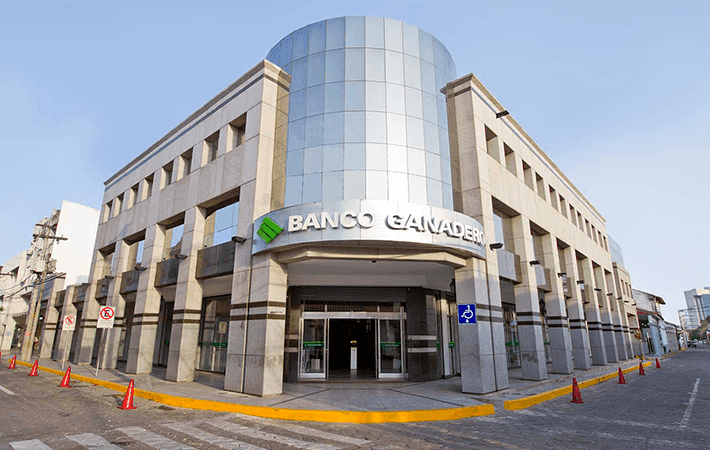RECONOCIMIENTO BANCO GANADERO RECIBE PREMIO A LA EXCELENCIA