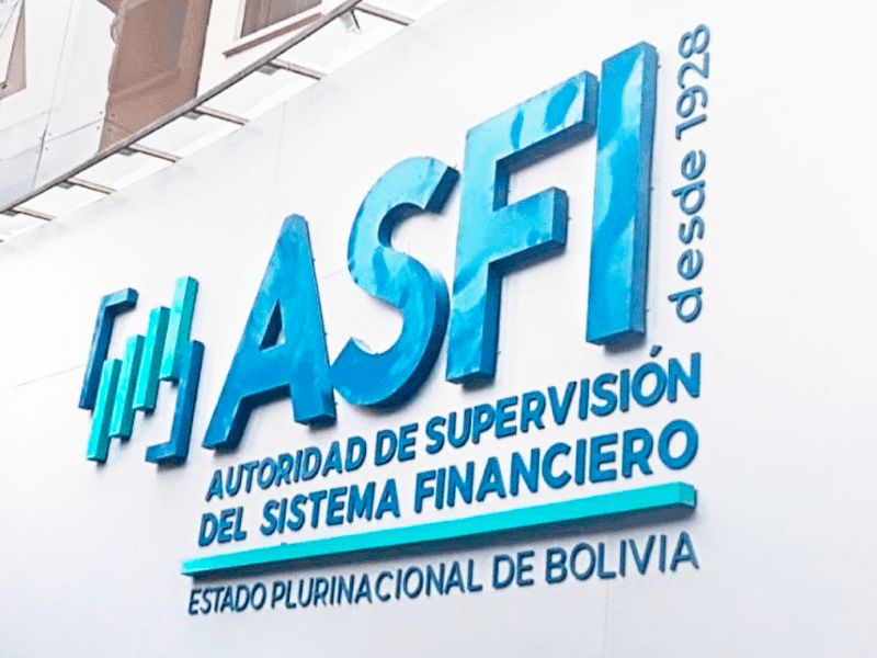 DEPÓSITOS Y CRÉDITOS CRECEN EN MAYO