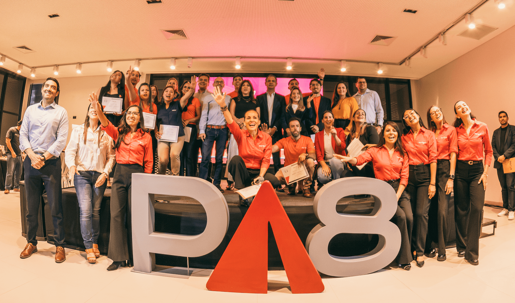 Alianzas que despegan talento, Pista 8 lanza nueva convocatoria para emprendimientos desde Univalle