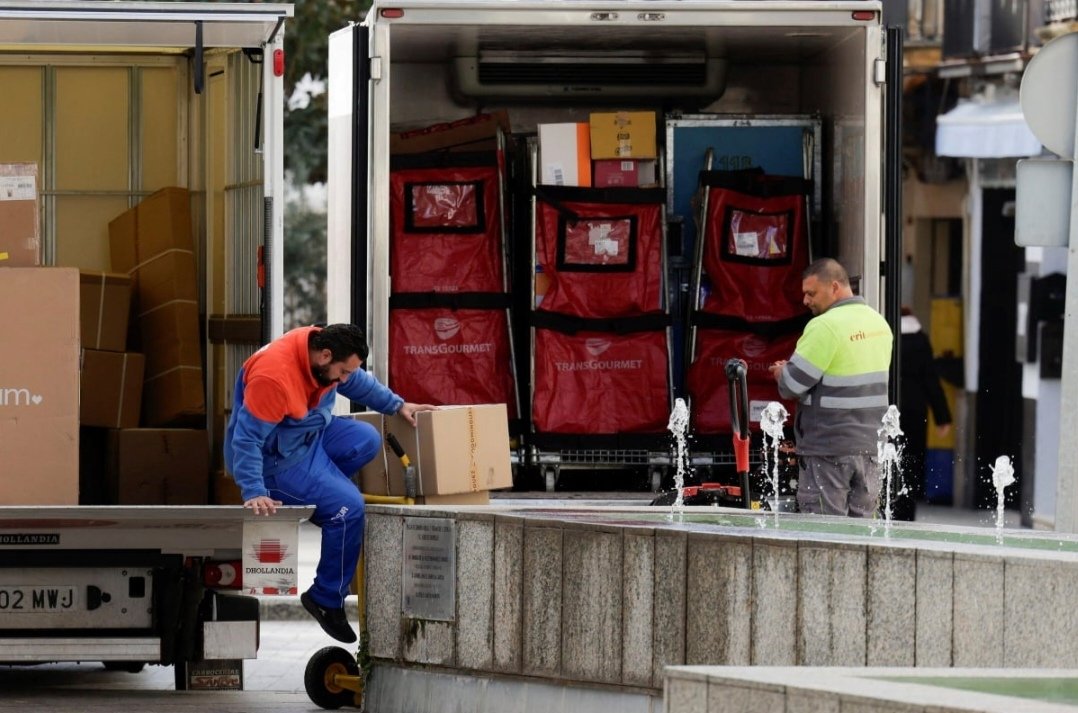 La tasa de paro de la eurozona bajó al mínimo histórico del 6,1% en febrero
