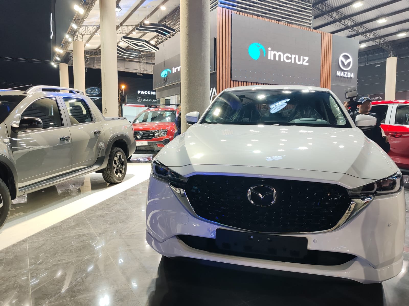 Imcruz – Inchcape Bolivia presenta su nueva identidad Retail