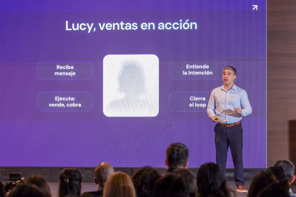 DATEC lanza Lucy: un ecosistema de agentes de inteligencia artificial que vende por WhatsApp 24/7