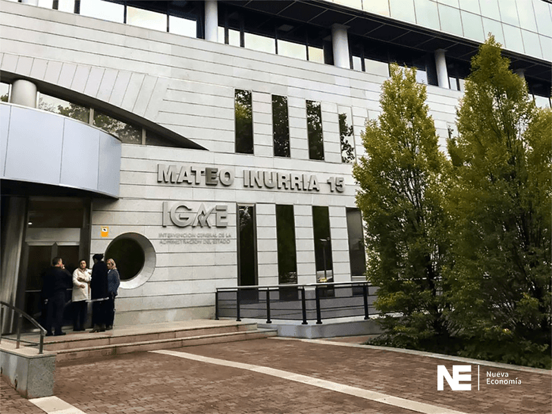 BOLIVIA: LA ECONOMÍA SE CONTRAE