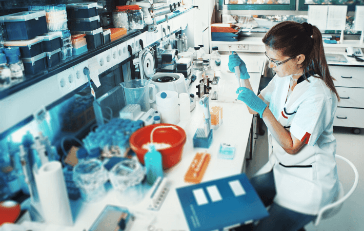 INDUSTRIA FARMACÉUTICA