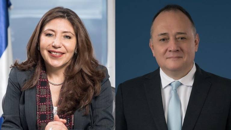 Dos bolivianos representan a la CAF