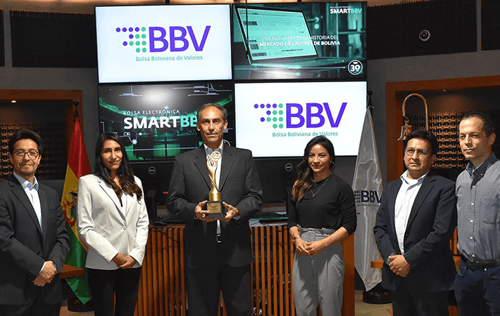 LA BOLSA BOLIVIANA DE VALORES RECIBIO EL PREMIO INNOVATIC 2021