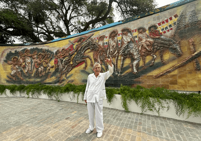 El mural Tradiciones Cruceñas de Lorgio Vaca renace en Los Tajibos: Un legado restaurado como regalo a Santa Cruz