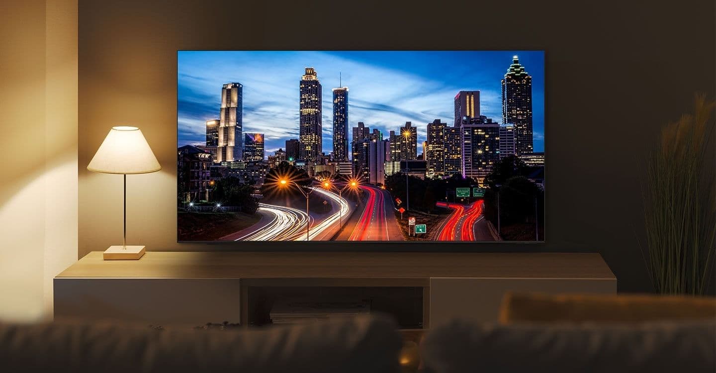 QLED, Neo QLED y OLED: conoce las diferentes tecnologías y elige el televisor Samsung ideal para mamá