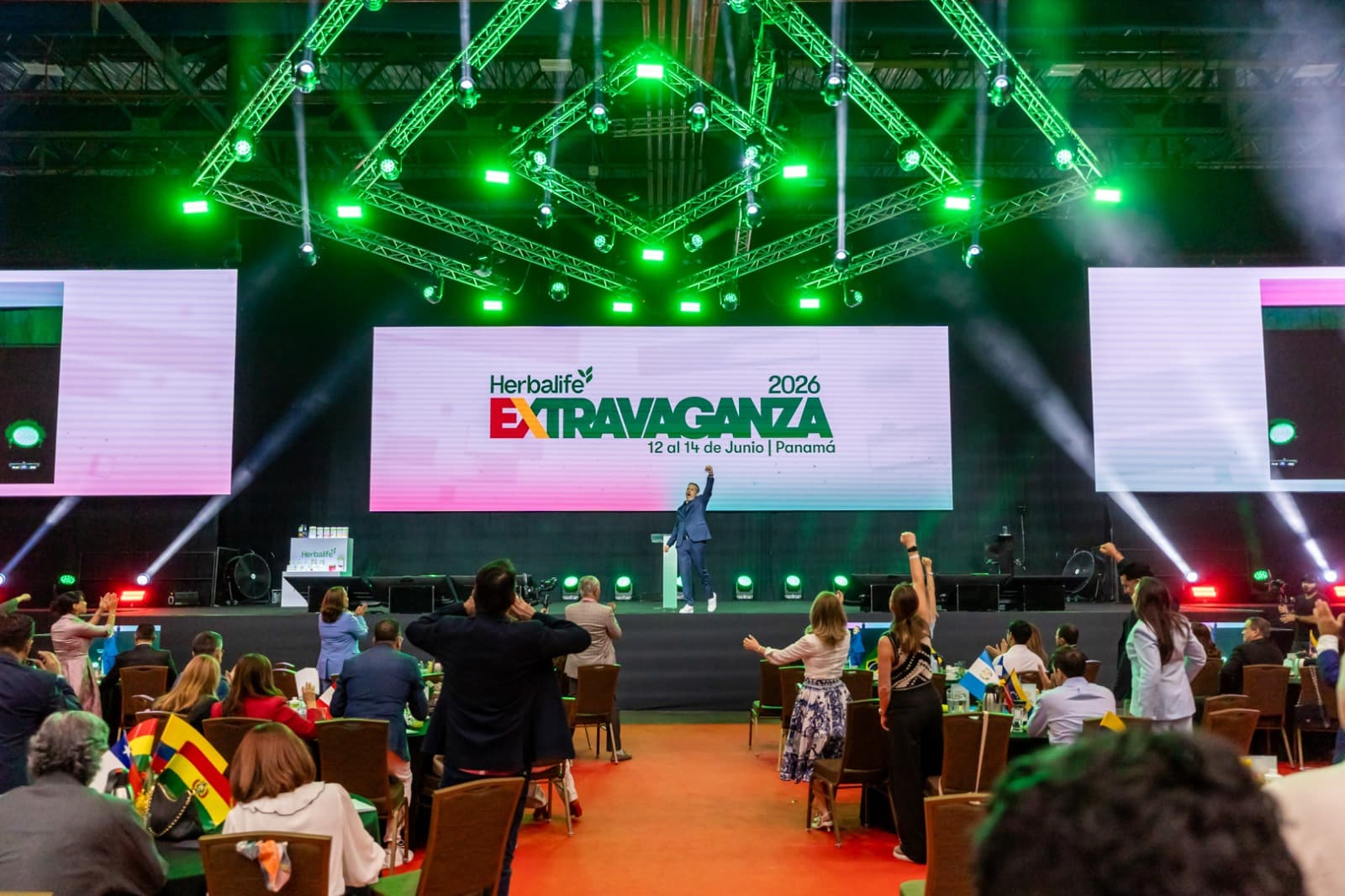 Herbalife reúne a más de 8.700 Distribuidores Independientes en la Ciudad de Panamá en el tercer mayor evento realizado en la ciudad