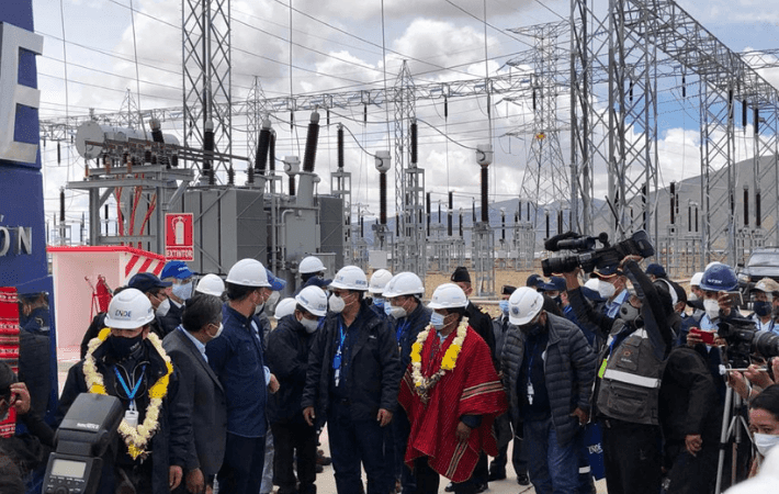 Inauguran planta de energía solar más grande de Bolivia