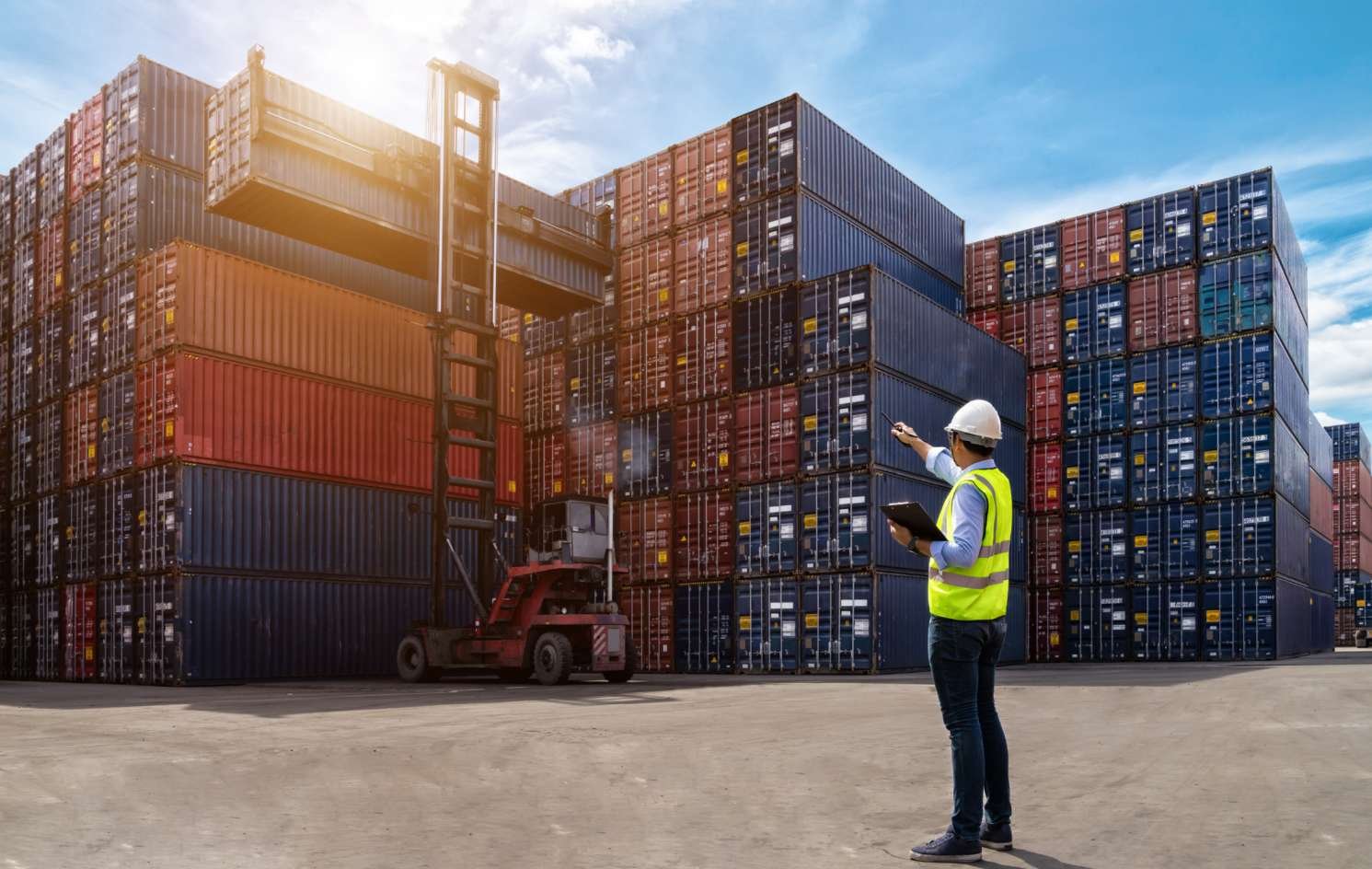 LENTO REPUNTE DEL COMERCIO EXTERIOR